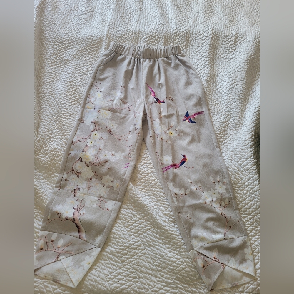 Bird Print Wide Leg Pants Cream Floral Elastic Waist Size M - Picture 7 of 7